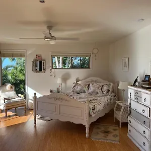 Homestay Gina's Place, Peregian Beach